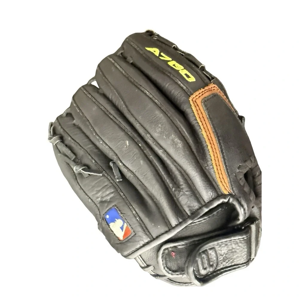 Wilson A700 RHT ECCO Leather Glove 12